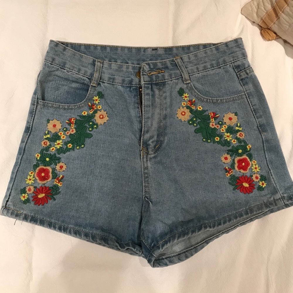 Boutique Flower Jean Shorts